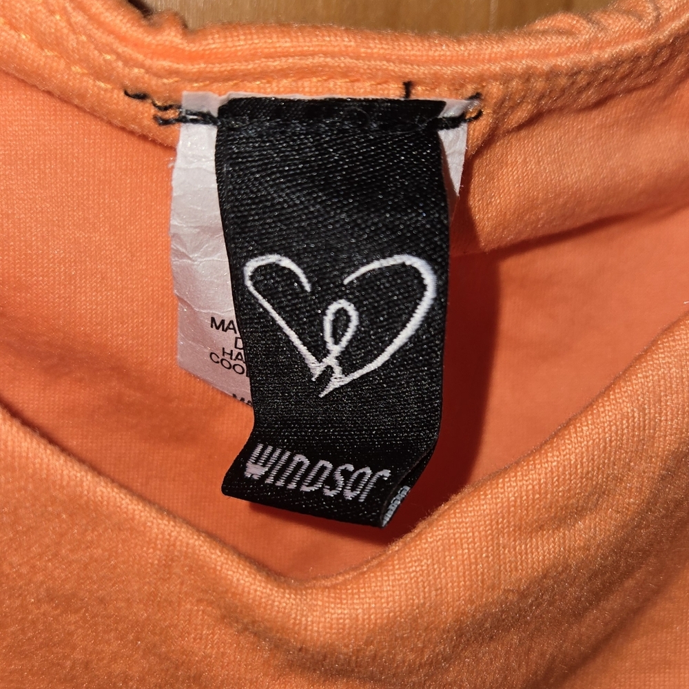 Windsor Basic Cropped Tank Top - Picture 5 of 10